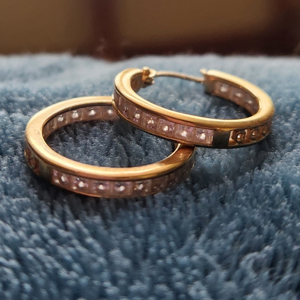 14kt Gold Hoop Earrings - Picture 10 of 10